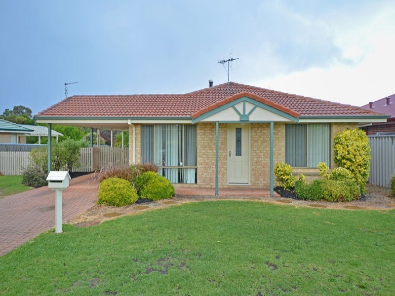 21 Cordoba Way, Orana WA 6330
