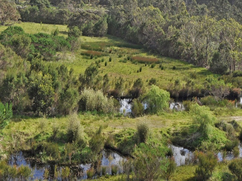 558 Robinson Road, Robinson WA 6330