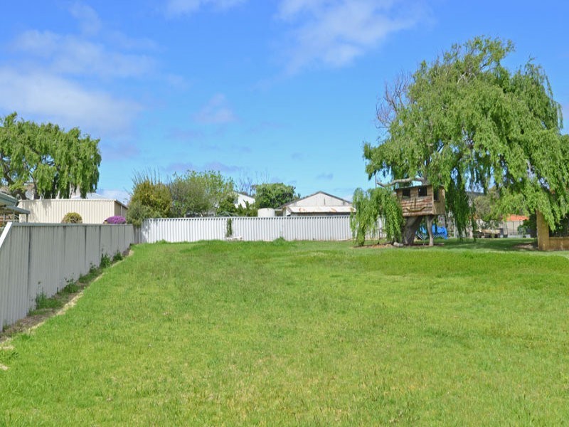 9 Anderson Place, Mira Mar WA 6330