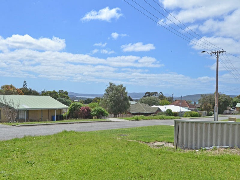 9 Anderson Place, Mira Mar WA 6330