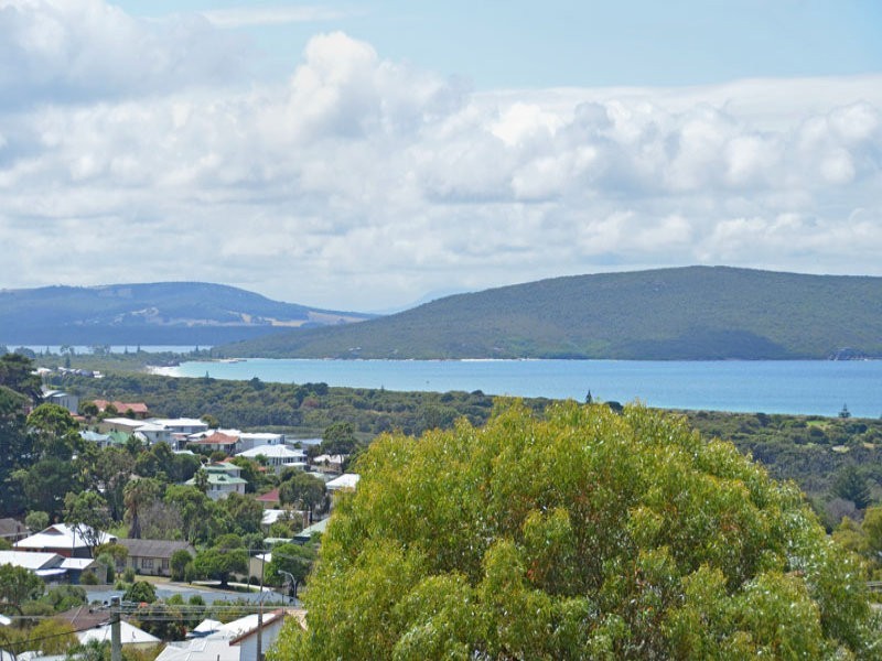 32a Burt Street, Mount Clarence WA 6330