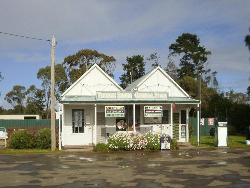 Youngs Siding General Store, 17-19 Station Street, Youngs Siding, Albany WA 6330