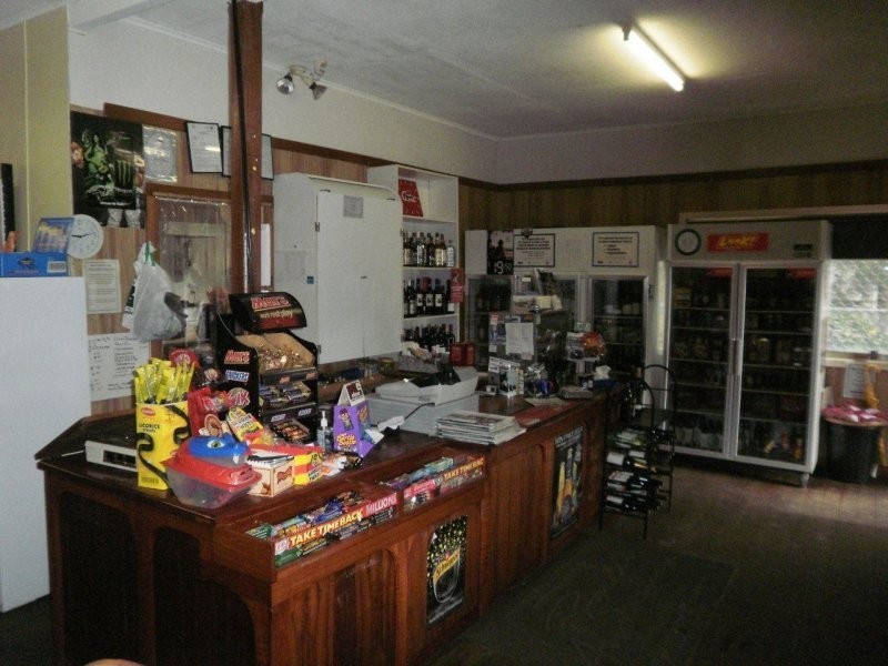 Youngs Siding General Store, 17-19 Station Street, Youngs Siding, Albany WA 6330