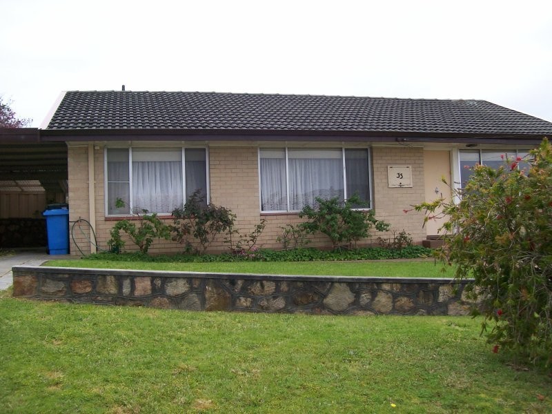 33 Lion Street, Mount Melville WA 6330