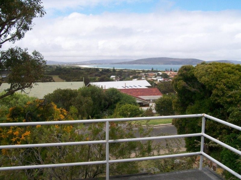 A, 71 Wylie Crescent, Middleton Beach WA 6330