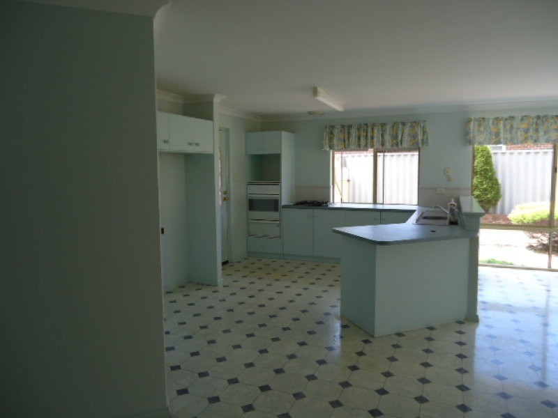 29 Susan Court, Yakamia WA 6330