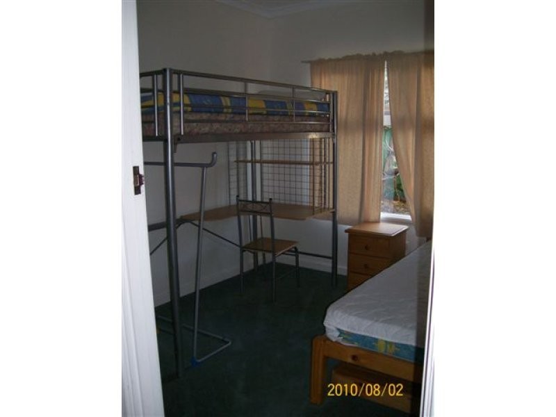 82 Bayview Drive, Little Grove WA 6330