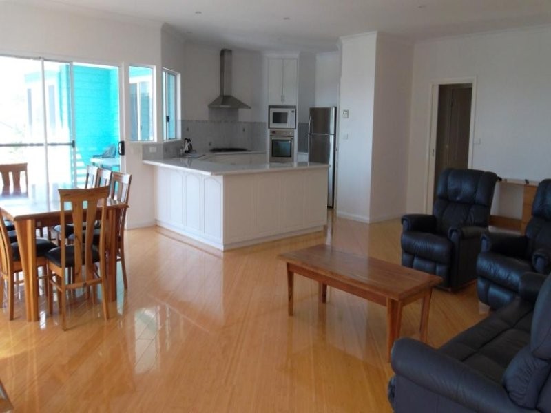 8a Johnston Court, Mount Melville WA 6330