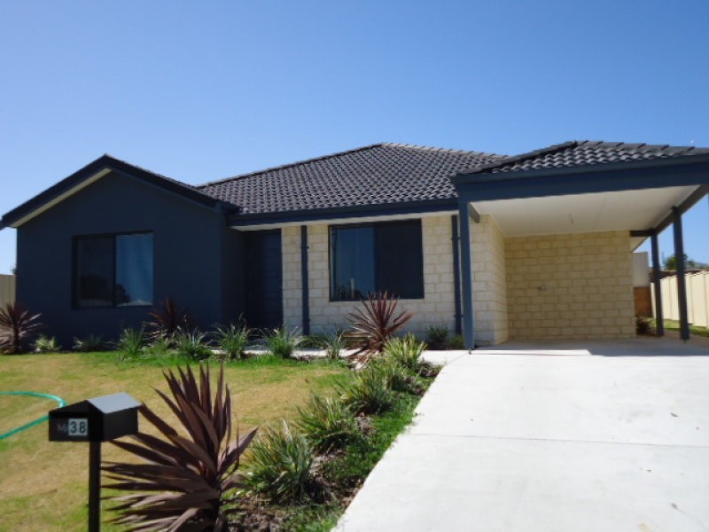 38 Donald Drive, Mckail WA 6330