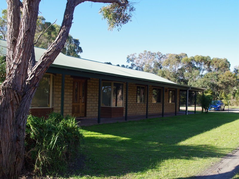 59 Le Grande Ave, Mckail WA 6330