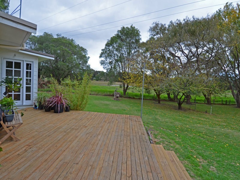 424 Robinson Rd, Robinson WA 6330