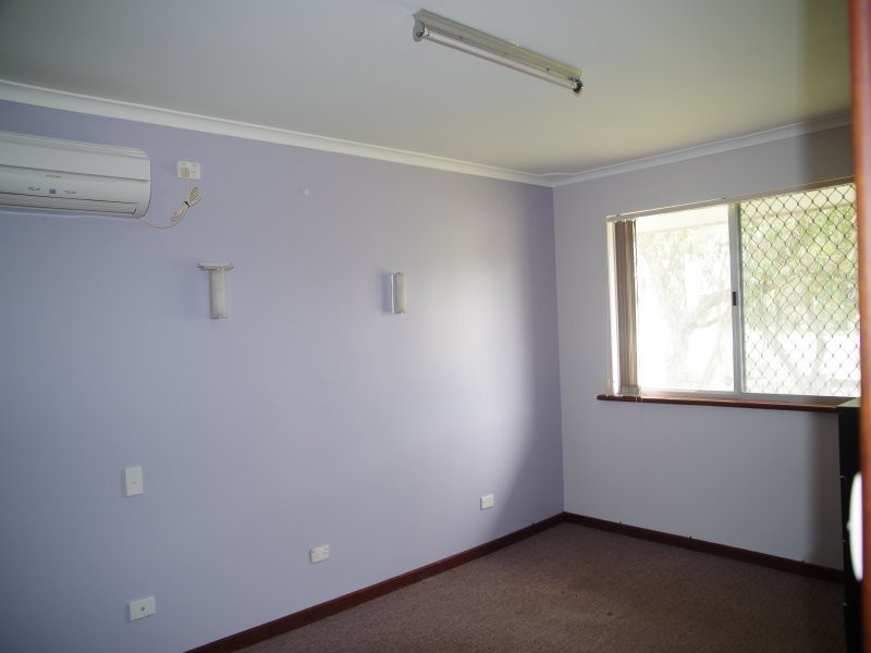 174 Collingwood Rd, Collingwood Park WA 6330