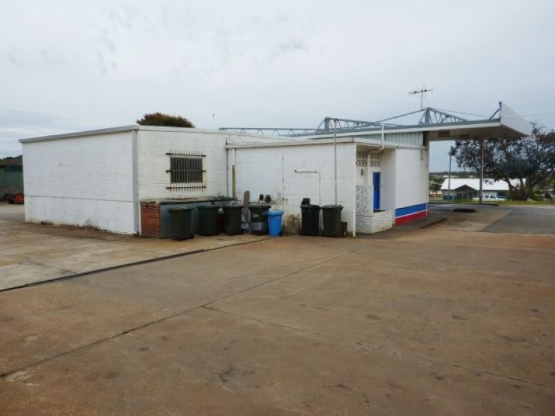 309 Albany Highway, Mount Melville WA 6330