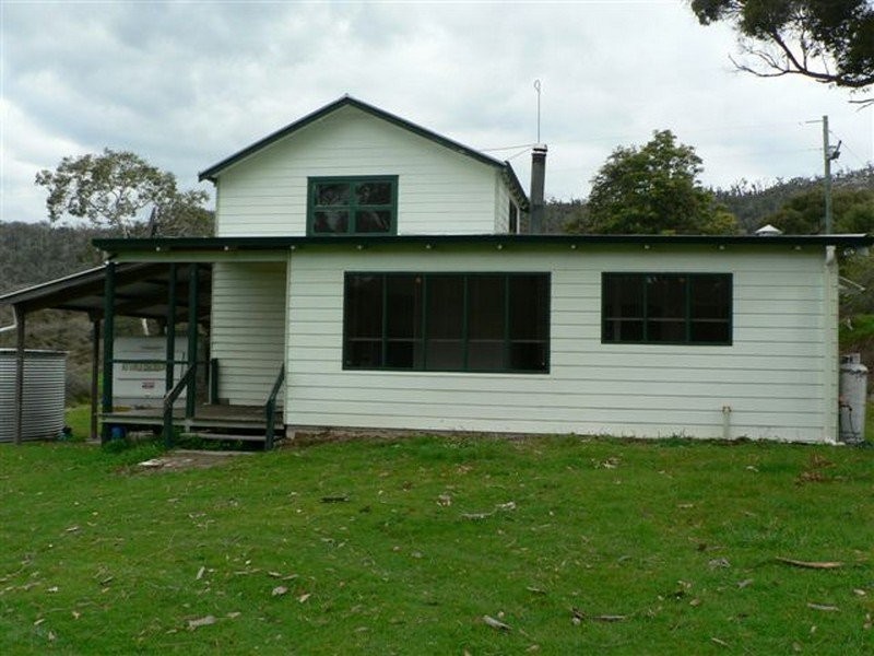 1, 2510 Mount Barker Porongurup Road, Porongurup WA 6324