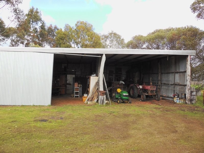 233 Duck Road, Mount Barker WA 6324