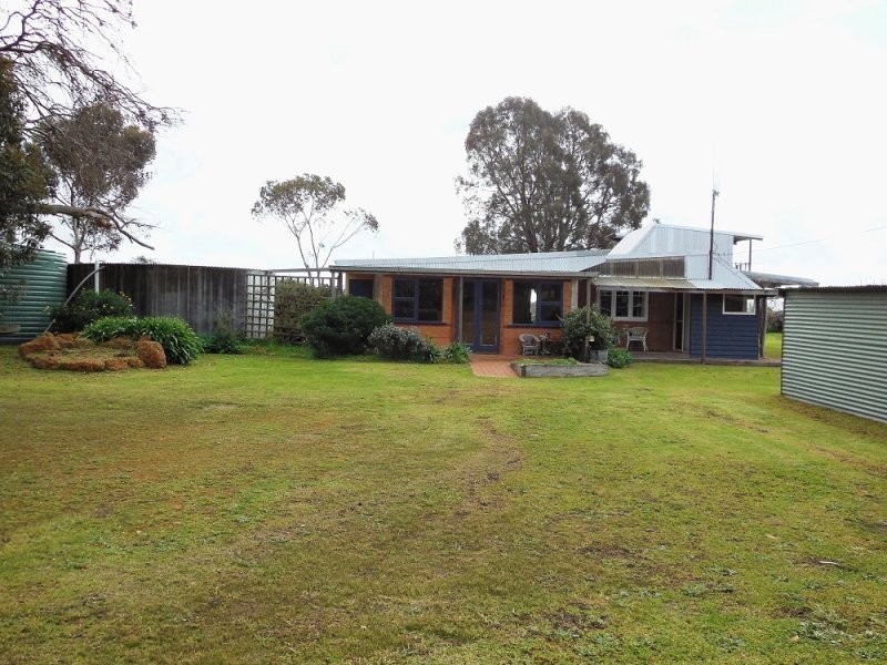 233 Duck Road, Mount Barker WA 6324