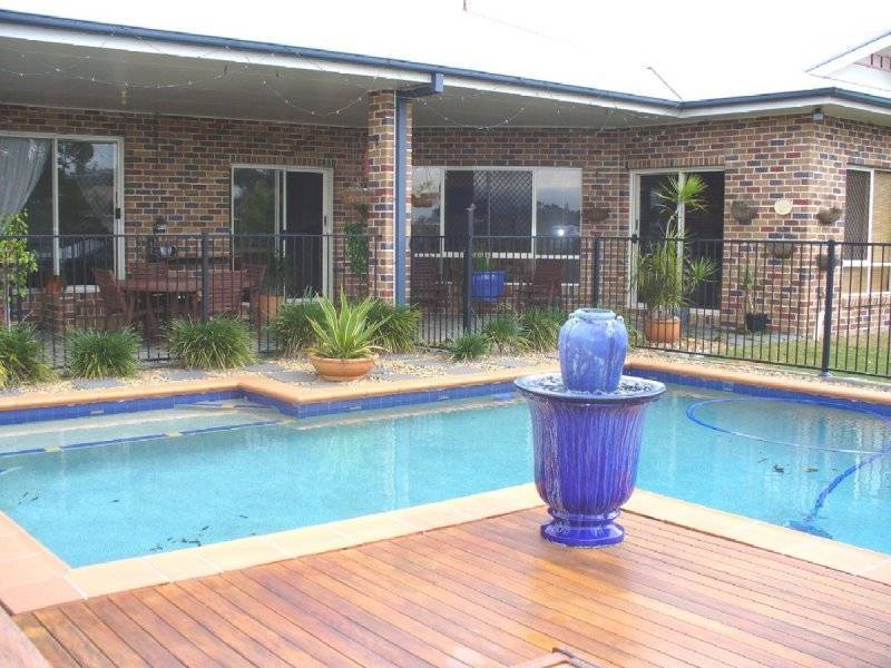 3 Fairy Place, Eatons Hill QLD 4037
