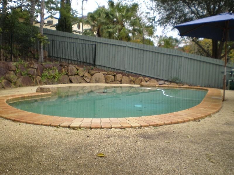 4 Jocasta Street, Eatons Hill QLD 4037