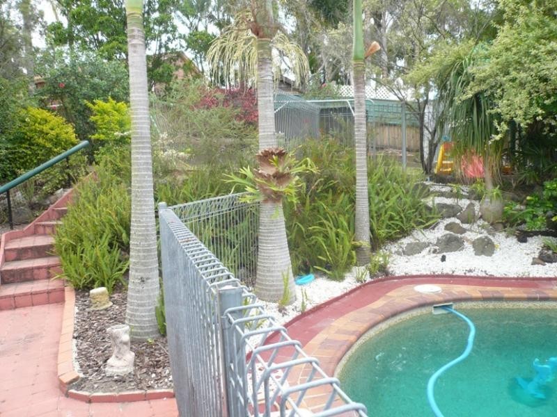 18 Edwards Drive, Albany Creek QLD 4035