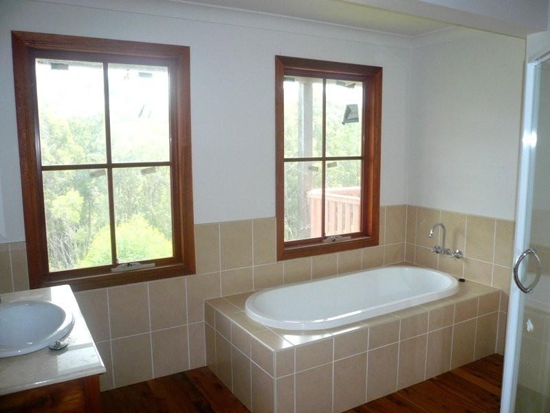 20 Forest Road, Cashmere QLD 4500