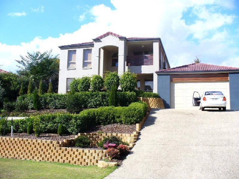 33 Cowrie Pde, Albany Creek QLD 4035