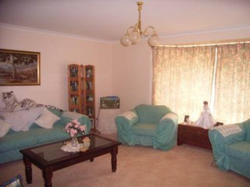 154-156 Golf Club Dr, Howlong NSW 2643