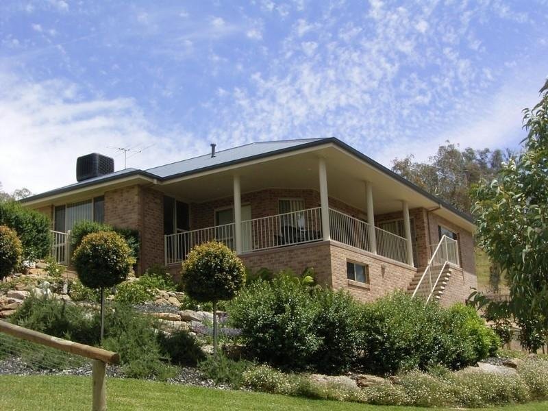 3 Moet Place, Lavington NSW 2641