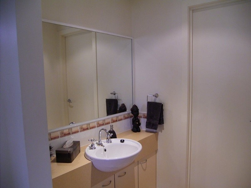 3 Moet Place, Lavington NSW 2641