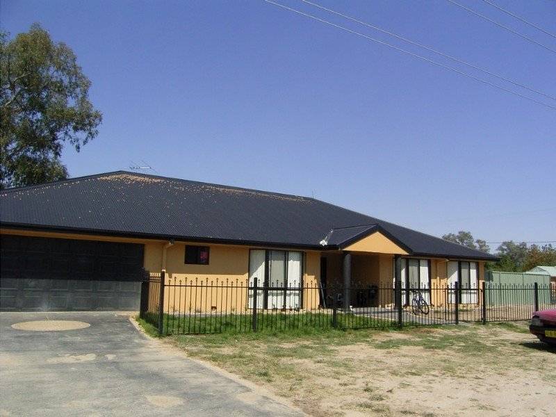 123 Adams St, Jindera NSW 2642