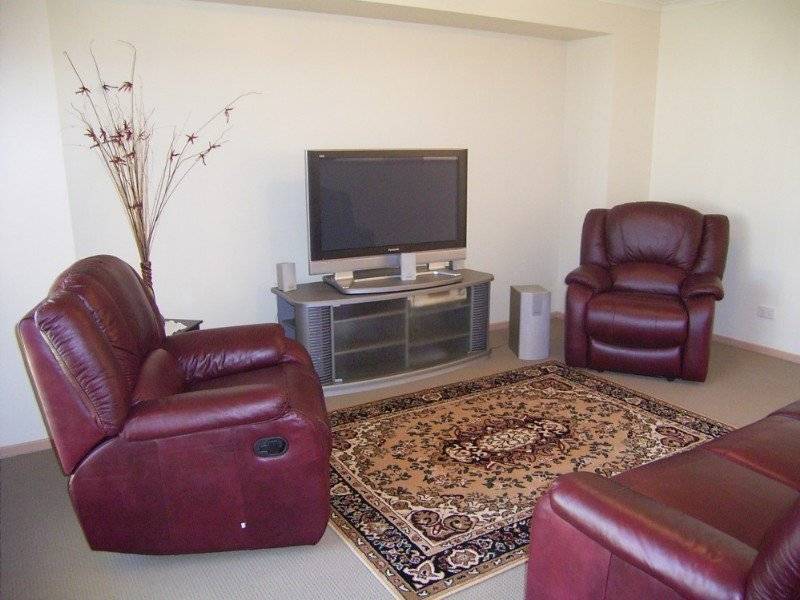 1/287 Warren Street, Lavington NSW 2641