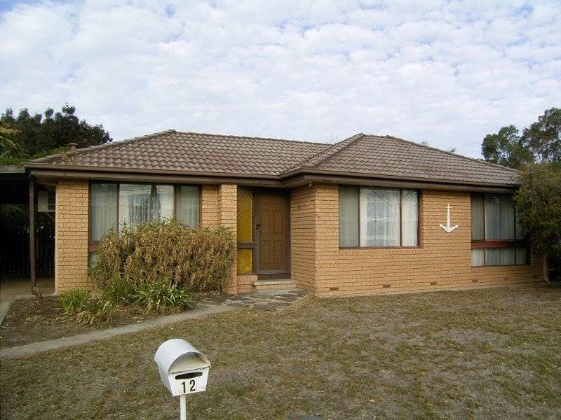 12 Julie Place, Lavington NSW 2641