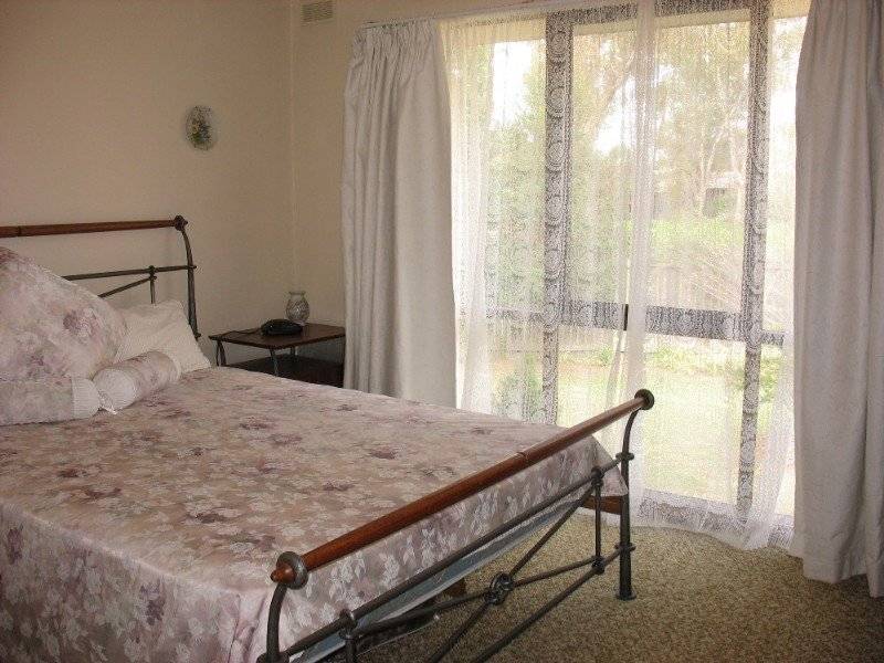 2 Granya Court, Thurgoona NSW 2640