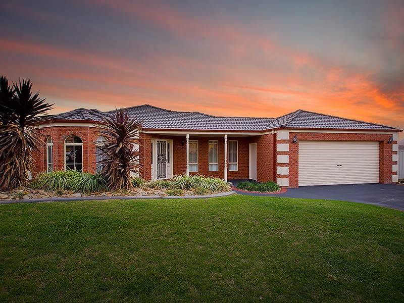 10 Newton Circuit, Thurgoona NSW 2640