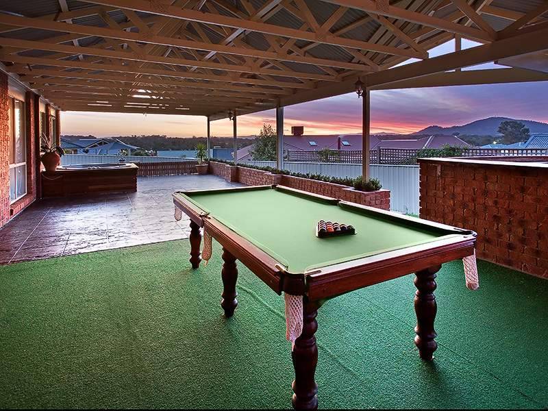 10 Newton Circuit, Thurgoona NSW 2640