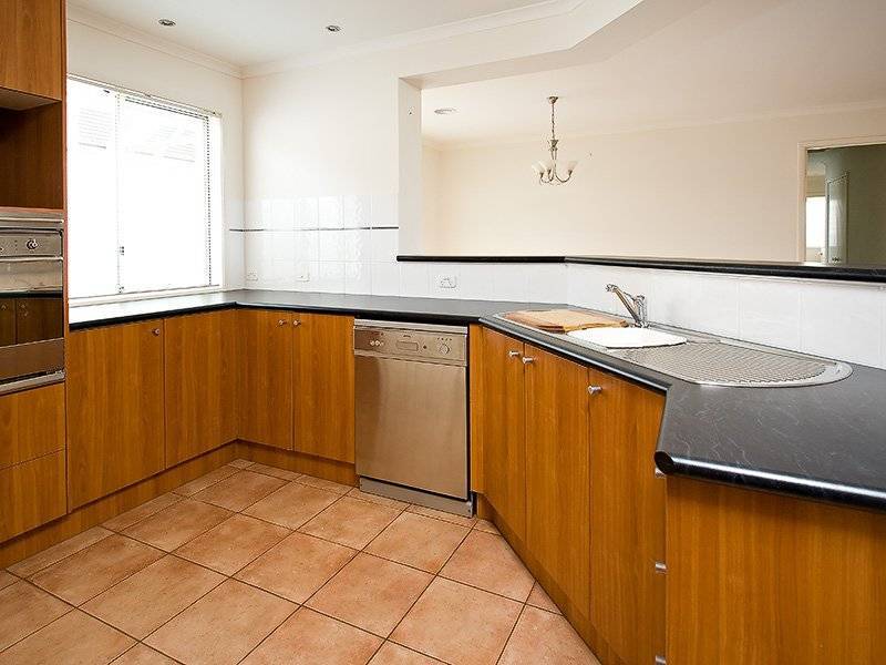 10 Newton Circuit, Thurgoona NSW 2640