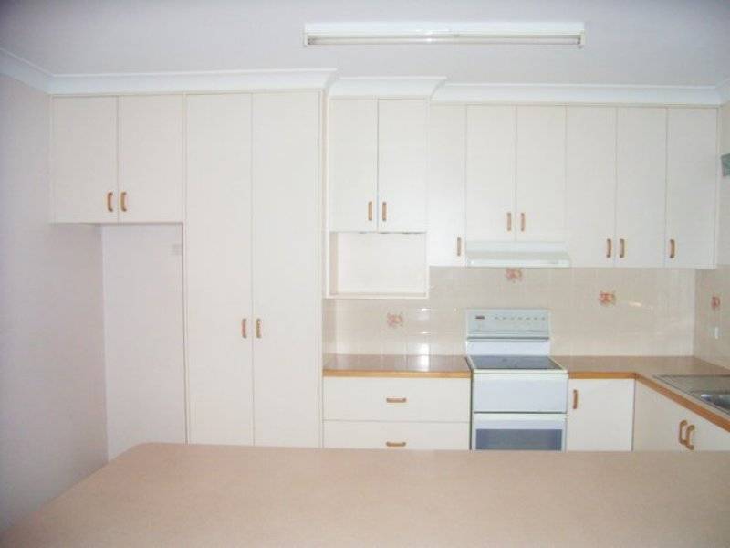 111 Sturt Street, Howlong NSW 2643