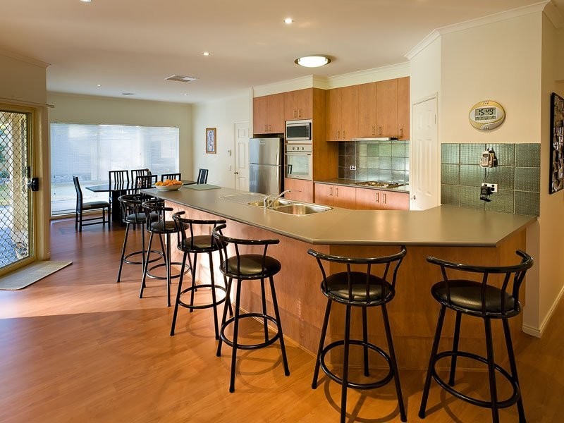 128 Dryandra Way, Thurgoona NSW 2640