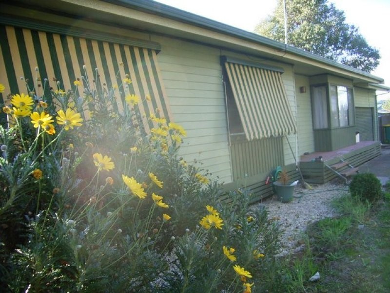 137 Pell Street, Howlong NSW 2643