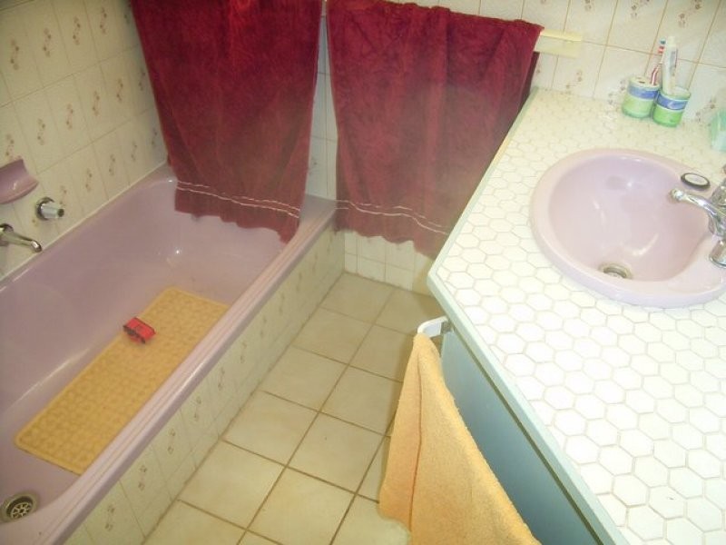 137 Pell Street, Howlong NSW 2643