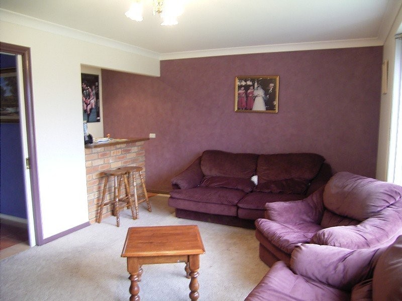 43 Saville Ave, Lavington NSW 2641