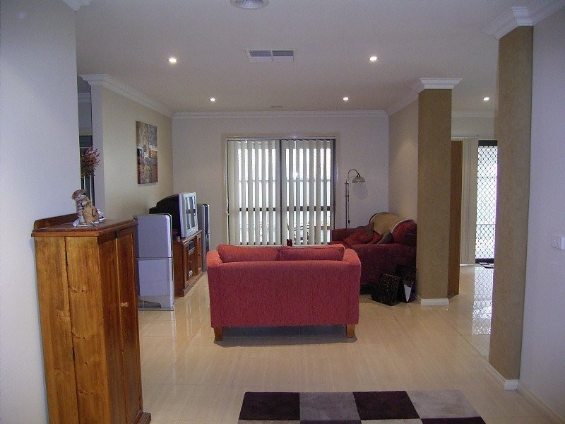 511 Ashford St, Lavington NSW 2641