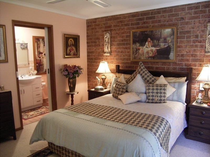 377 Poplar Drive, Lavington NSW 2641