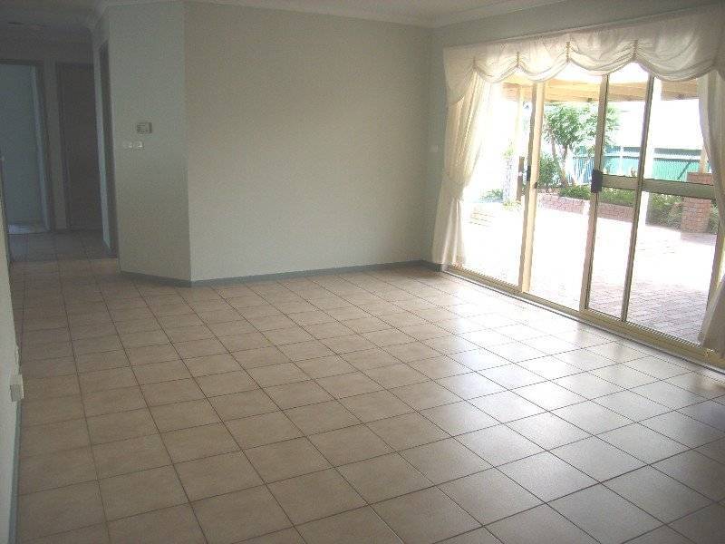 20 Darri Dr, Springdale Heights NSW 2641