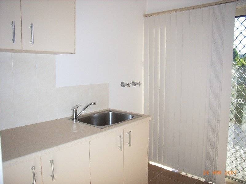 4/597 Heathwood Ave, Lavington NSW 2641