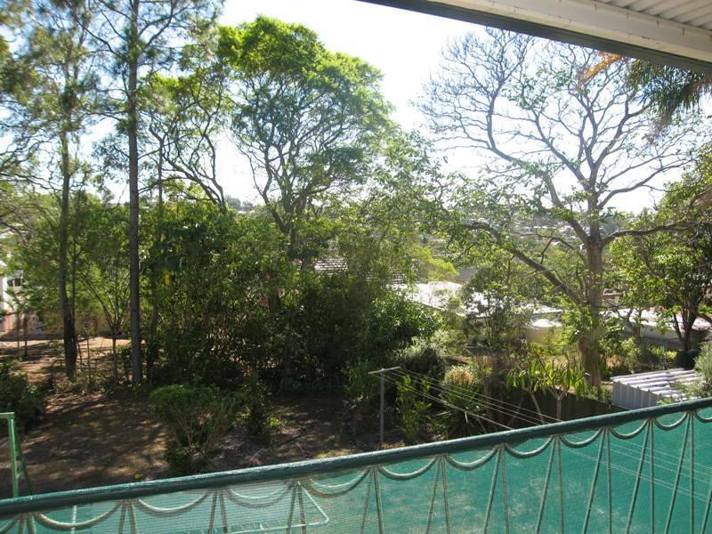 101 Byth Street, Stafford QLD 4053