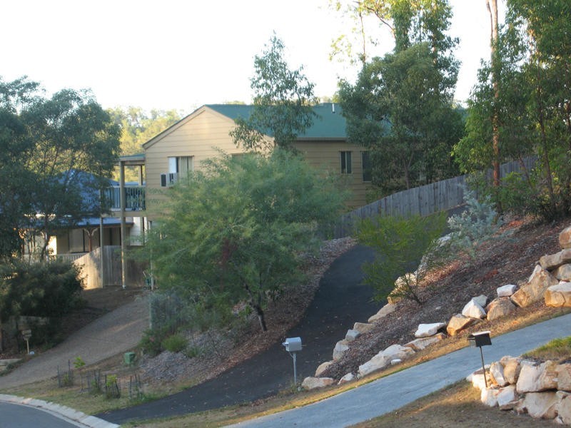 24 Hatia Grove, Ferny Grove QLD 4055