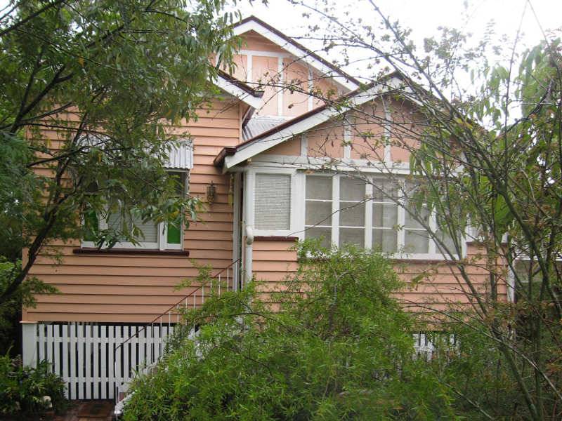 98 Khartoum Street, Gordon Park QLD 4031