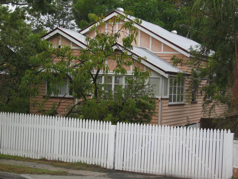 98 Khartoum Street, Gordon Park QLD 4031