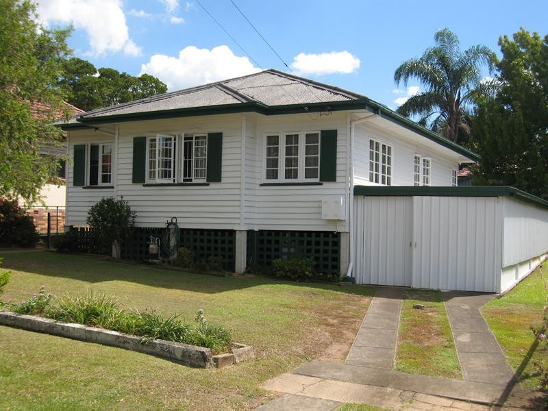 11 Sunny Avenue, Wavell Heights QLD 4012