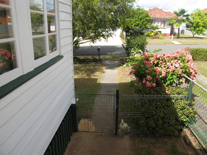 11 Sunny Avenue, Wavell Heights QLD 4012